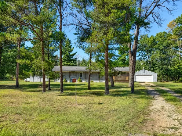 1086 Chicago Rd, Friendship, WI 53934