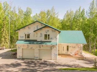 357 Snowy Owl Ln, Fairbanks, AK 99712