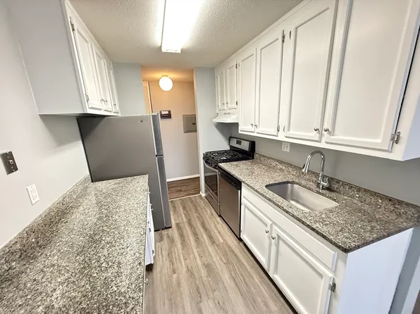 14 Shrewsbury Green Dr #D, Shrewsbury, MA 01545