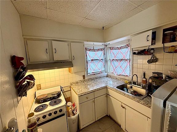 5th image of 16 Devitt Rd