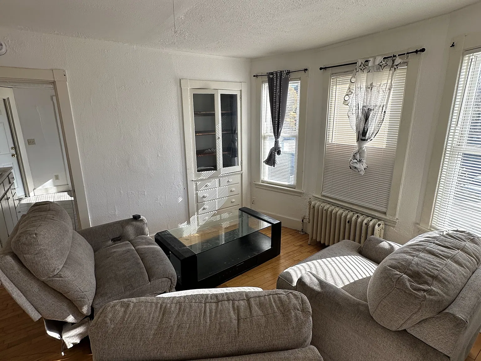 523 Washington Ave — Photo 4