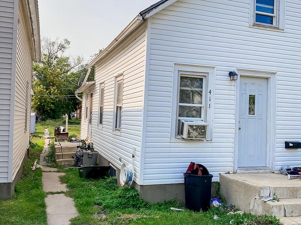 2nd image of 411 N Lloyd St
