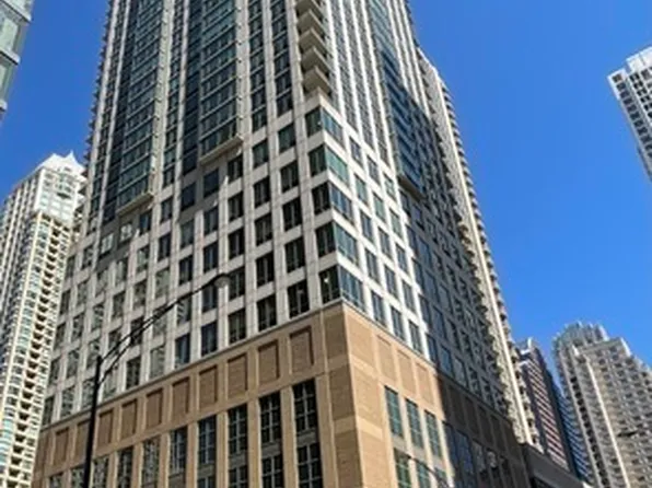 2 E Erie St APT 3605, Chicago, IL 60611