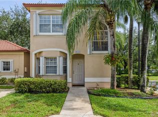 16135 Emerald Cove Rd, Fort Lauderdale, FL 33331