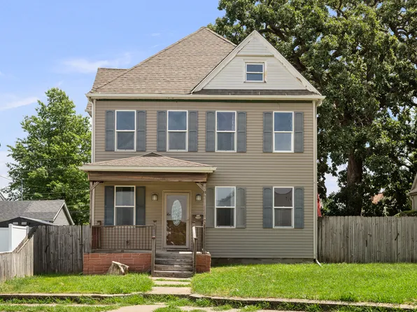1813 Leclaire St, Davenport, IA 52803