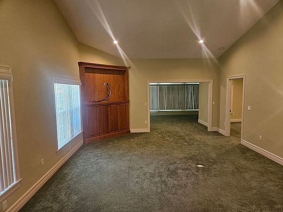 4th image of 2361 Bentley Dr