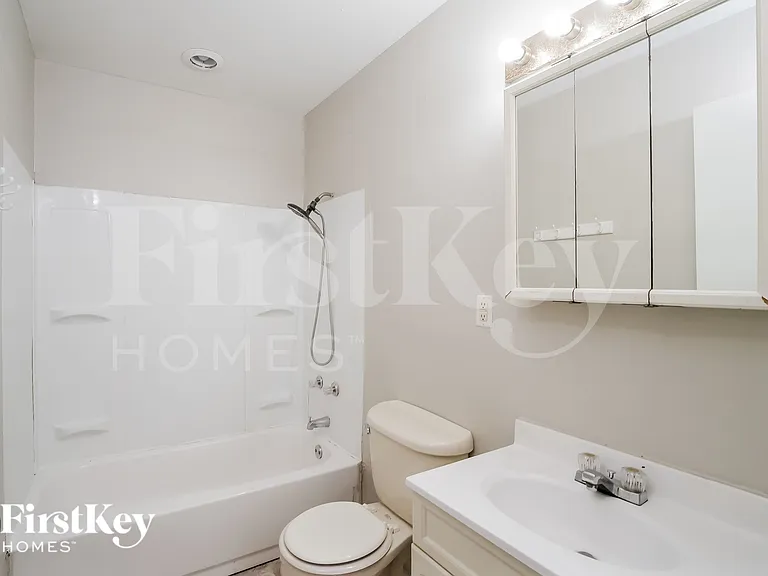 4315 Standish Dr — Photo 13