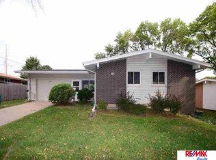 9706 Corby St, Omaha, NE 68134