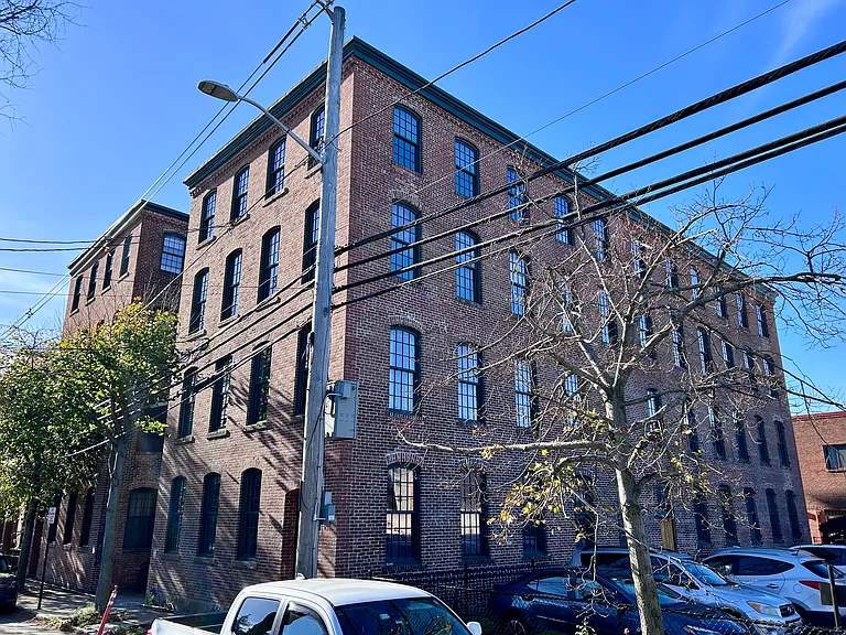407 Pine St #304 — Photo 32