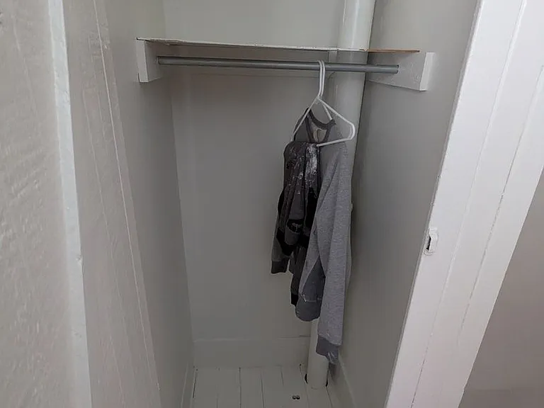 302 Caroline Ave — Photo 2