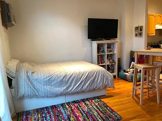 Rented by Dream Space Realty | media 14