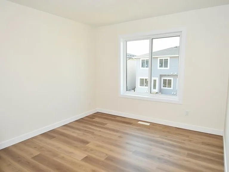 2133 5th Ave SW — Photo 23