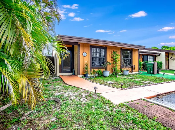 2331 Peach Court, Pembroke Pines, FL 33026