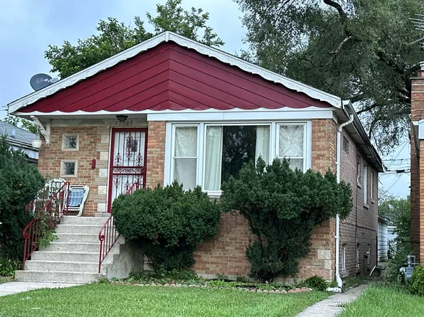 12509 S Justine St, Calumet Park, IL 60827