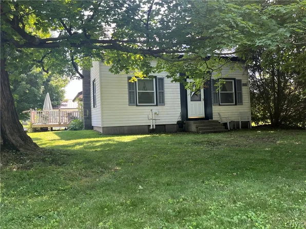 1594 County Route 6, Fulton, NY 13069