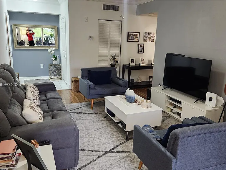 11601 SW 2nd St #21202 — Photo 2