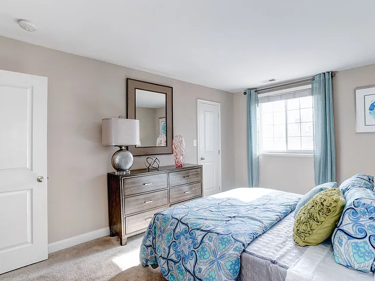 Ellicott Grove — Photo 16