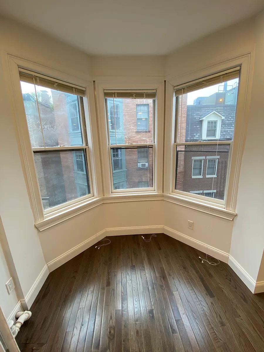 Photo 2 of 13 - 98 Myrtle St #4 - Boston, MA Building Photo - 98 Myrtle St #4