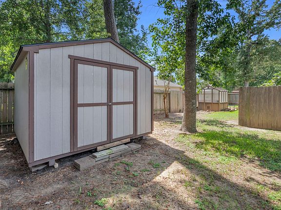 4th image of 604 Foxmeadow Ln