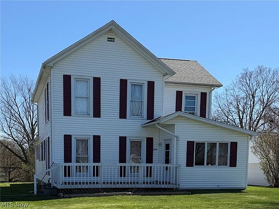 3rd image of 3172 Creek Rd