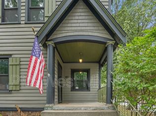 40 Auburn Ave NE, Grand Rapids, MI 49503