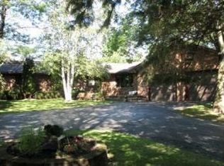 700 Ausloos St, Lena, WI 54139