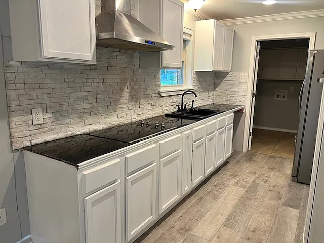 3 bed, 1319 sqft, $1,800 — Photo 2