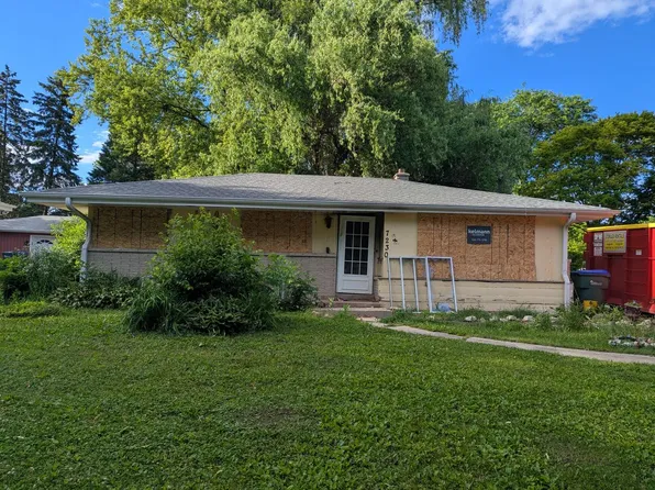 7230 Enfield AVENUE, Greendale, WI 53129