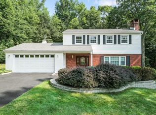 170 Geymer Dr, Mahopac, NY 10541