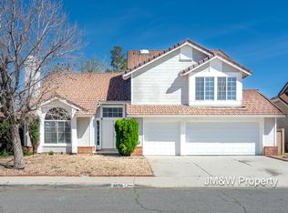 39718 Dover Dr, Palmdale, CA 93551