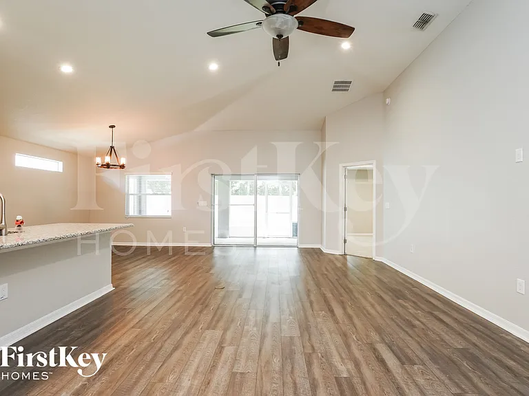 250 Sandestin Dr — Photo 2