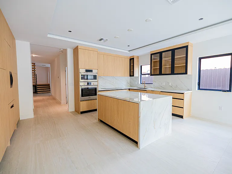 3189 SW 23rd Ter #3189 — Photo 103