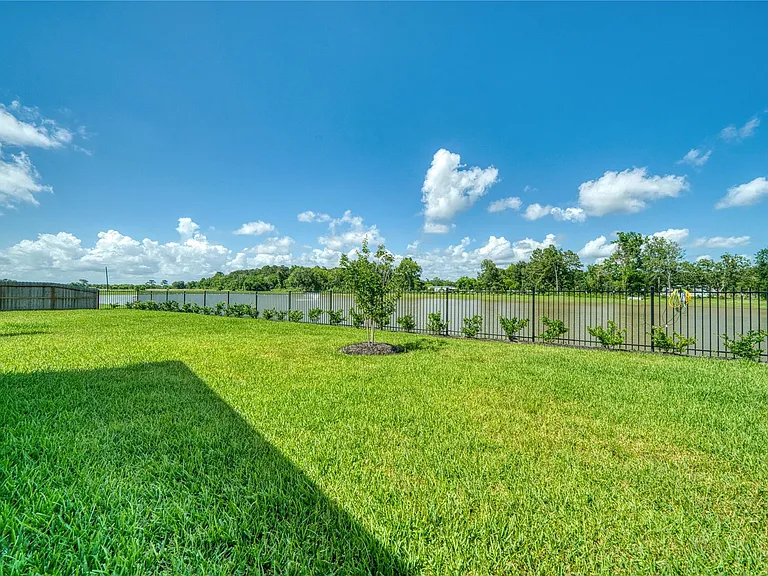 12202 Old Fashion Cir — Photo 31
