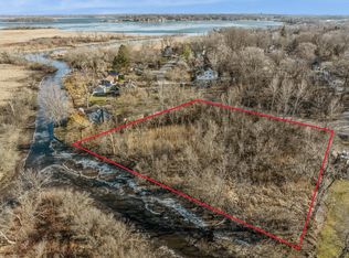 38209 N Watts Ave, Spring Grove, IL 60081