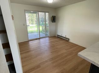 907 Broadview Dr #E, Grandview, WA