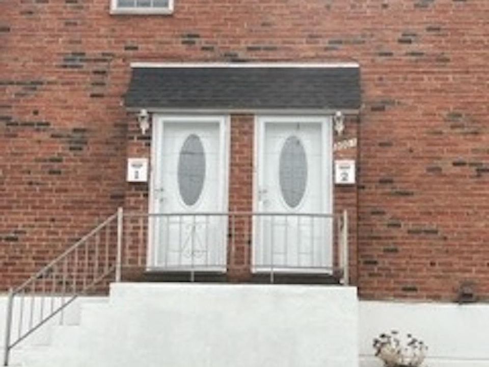 Private Entrance