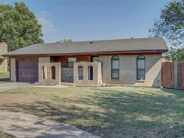 1740 Brandon Cir, Norman, OK 73071