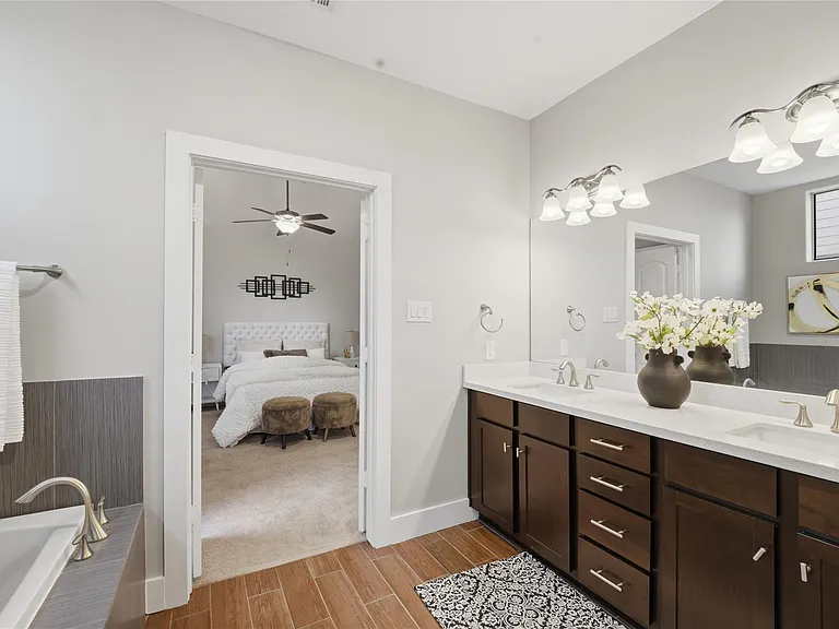 1420 Wilson St — Photo 30