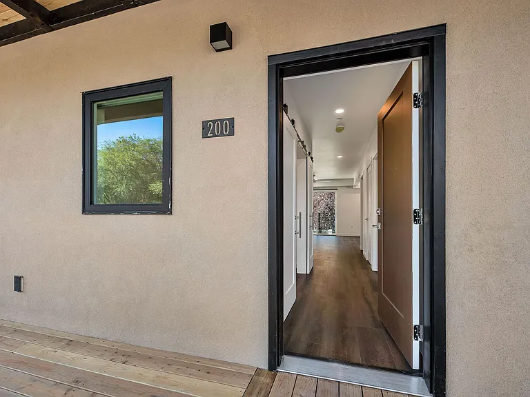 Saddle Lofts Apartments — Photo 40