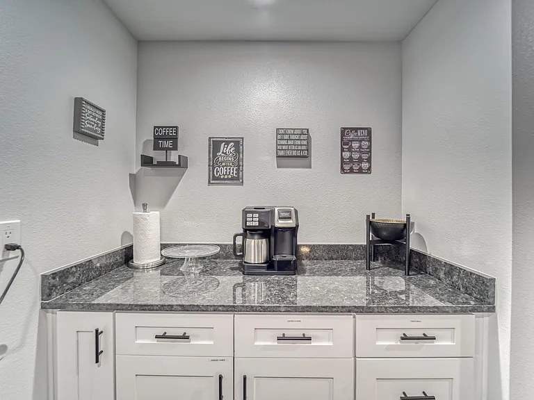 3311 N Perry Ave — Photo 11