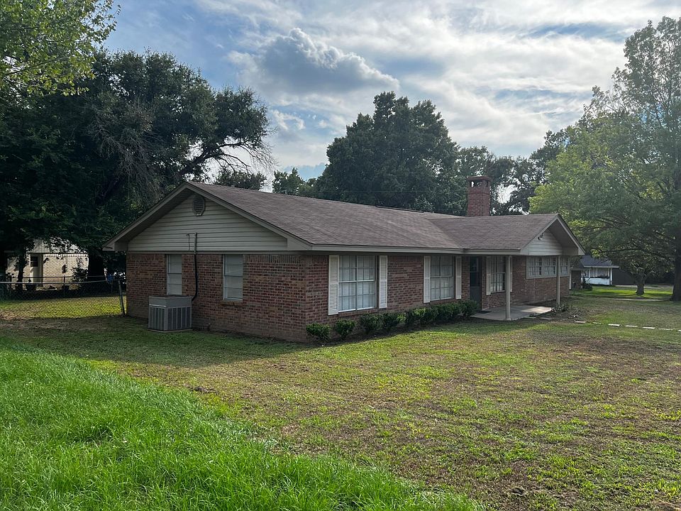 1st image of 205 Rolling Hills Dr
