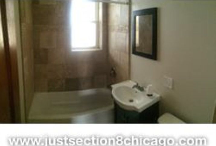 2nd image of 1000 N Massasoit Ave #1