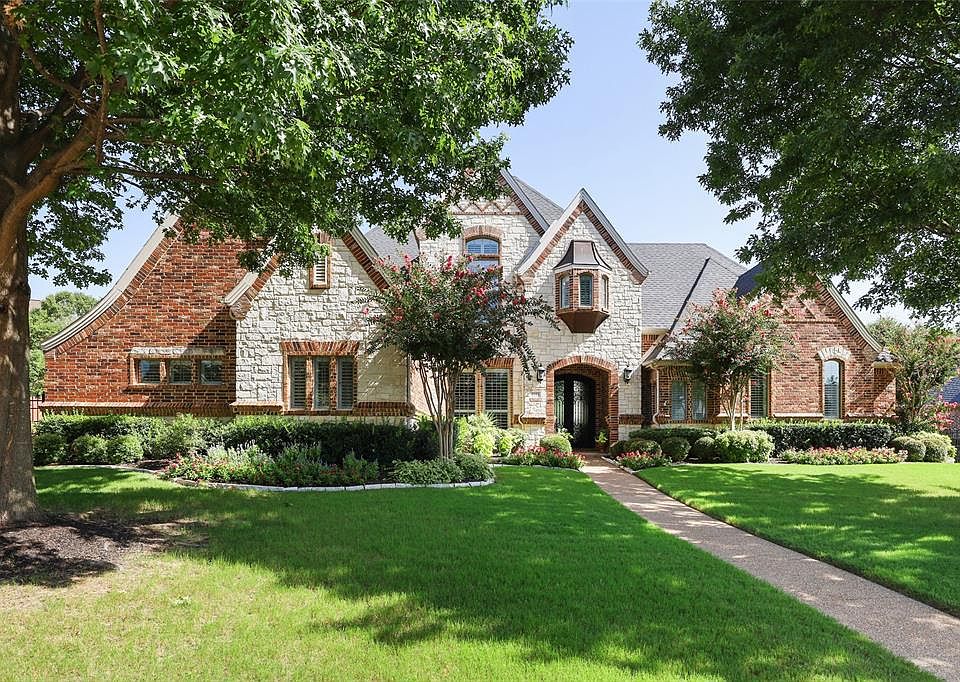 1st image of 2333 Bridgewood Dr