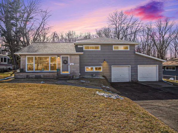 306 Briarhill Dr, Battle Creek, MI 49015