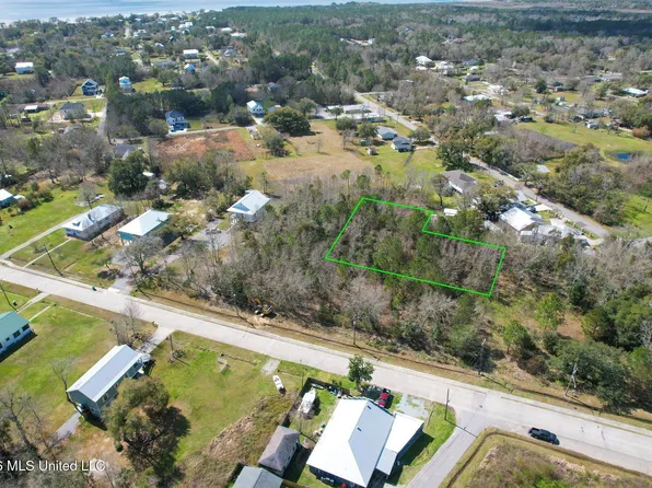 0 Waveland Ave, Waveland, MS 39576