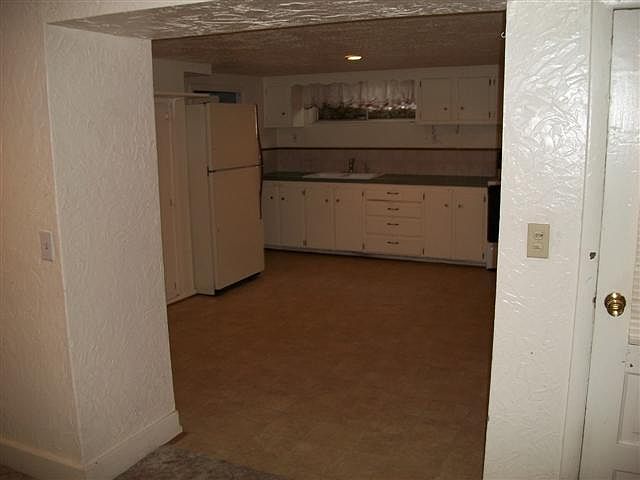 2nd image of 139 1/2 Belva Ln