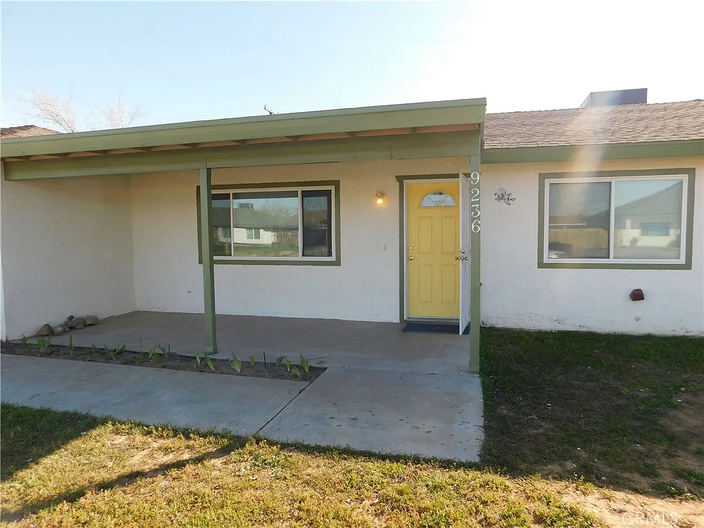Building Photo - 9236 Bay Ave