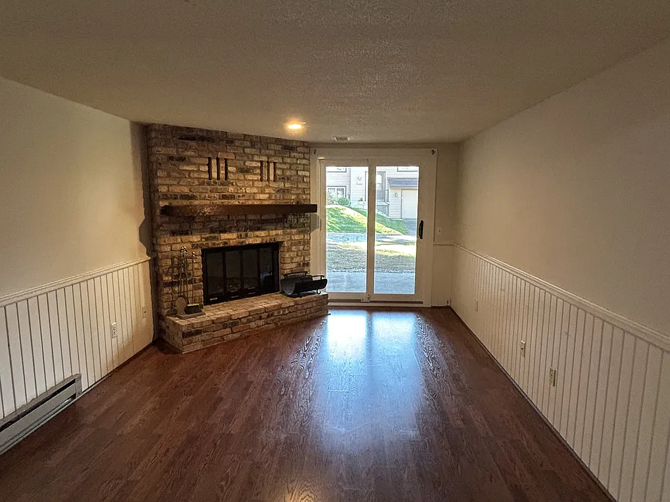 14708 Embry Path #1