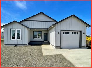 1418 Pebble Ct SW, Ocean Shores, WA 98569