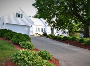 204 3rd St SE, State Center, IA 50247